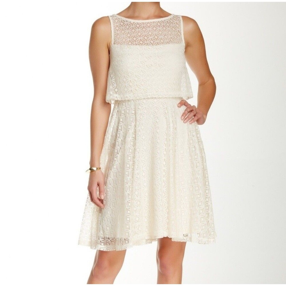 NEW Maggy London Women Sleeveless Crochet Lace Natural Color Dress Size 6